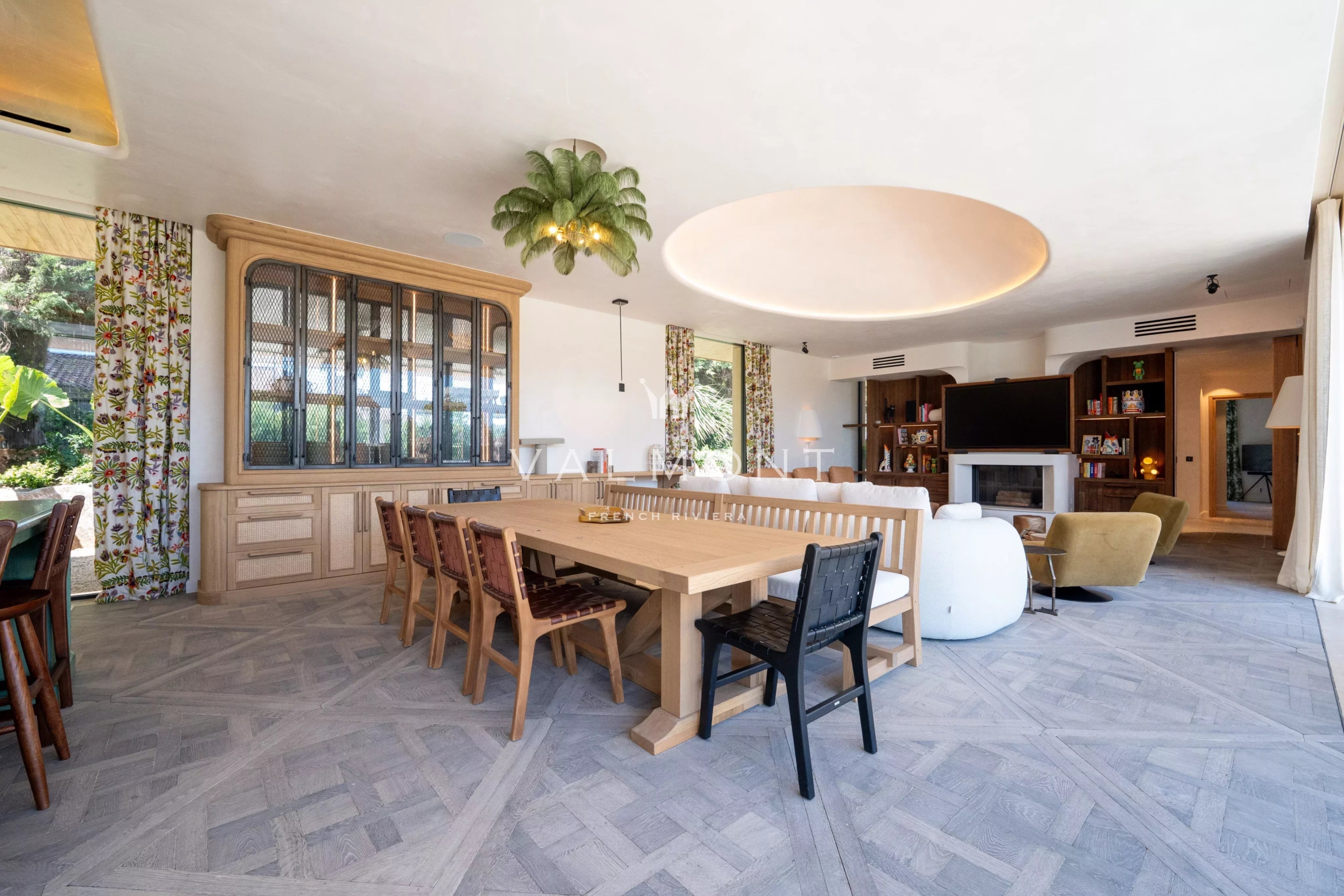 92dc637c750fc8c421bab34cb07d7e6d_b402468e61_4096-original-85522-0.jpg Villa néo-provençale flambant neuve de 5 chambres à Ramatuelle