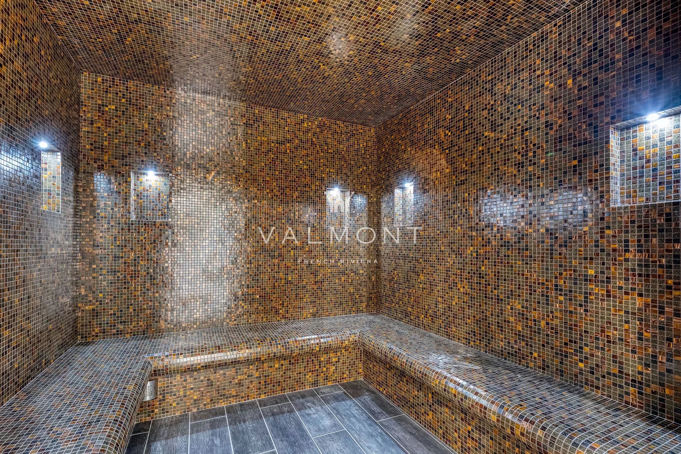 407f53cb70e90aa3afa1c47db9408f84_1667570062_2250-original-85100-0.jpg Villa de luxe contemporaine au charme provençal