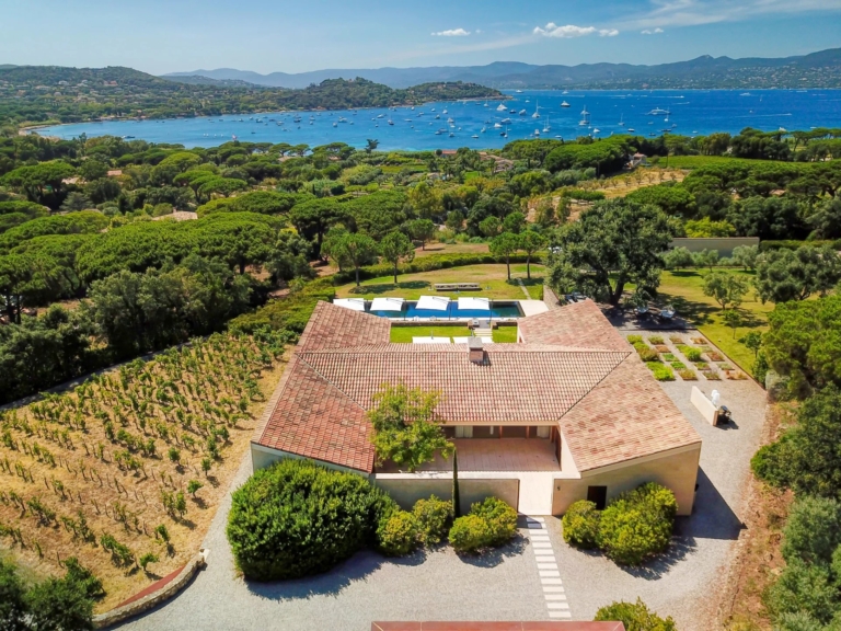 Propriété d'architecture minimaliste, Les Parcs de Saint-Tropez