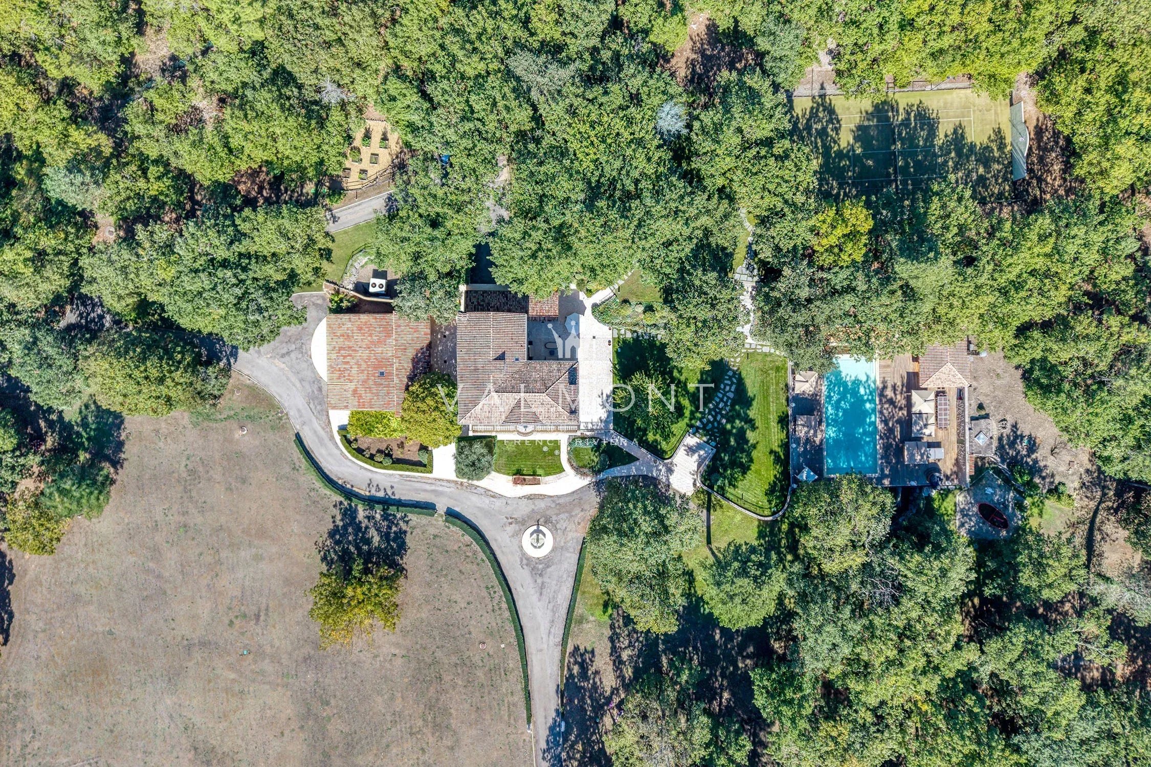 17d938d92b2e93d4830de084ae55cbea_c82aa361e0_2250-original-101281-0.jpg Exceptional Manor in Callian with High-End Amenities