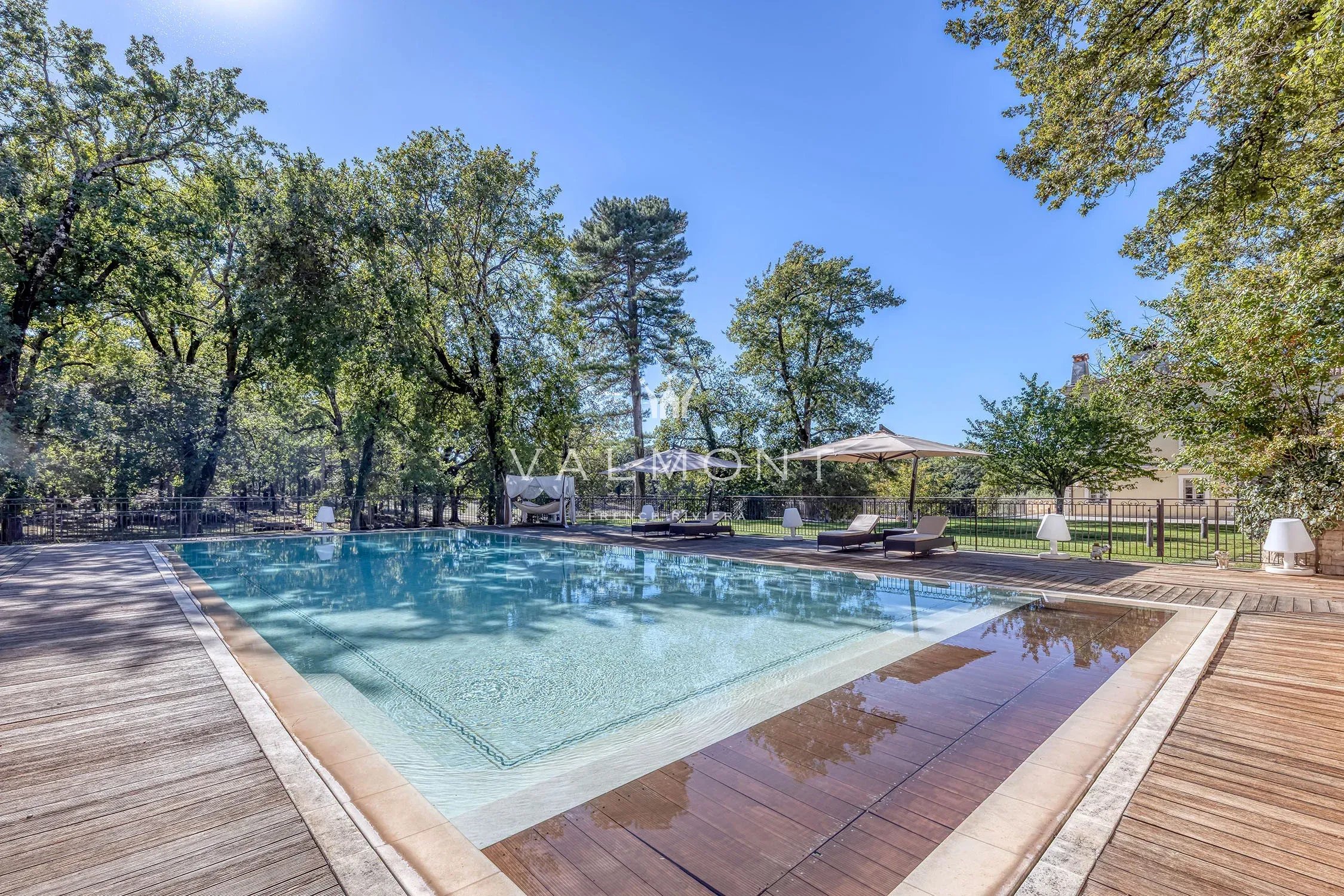 6b1eb265aae64107ad0d0c52ef9ab5d6_ae34f8f54e_2250-original-101281-0.jpg Exceptional Manor in Callian with High-End Amenities
