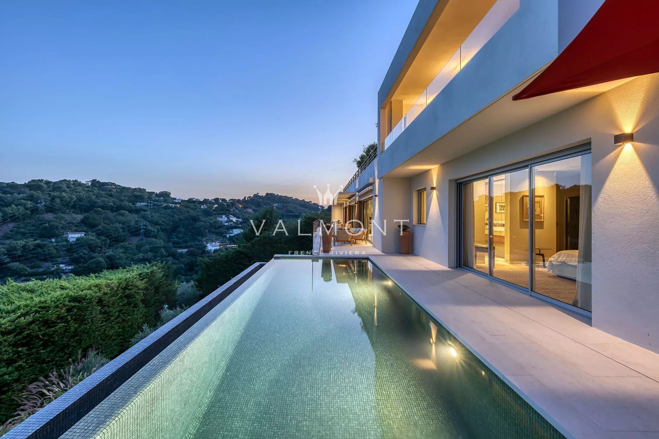 Contemporary Villa with Panoramic Sea Views in Villefranche-sur-Mer