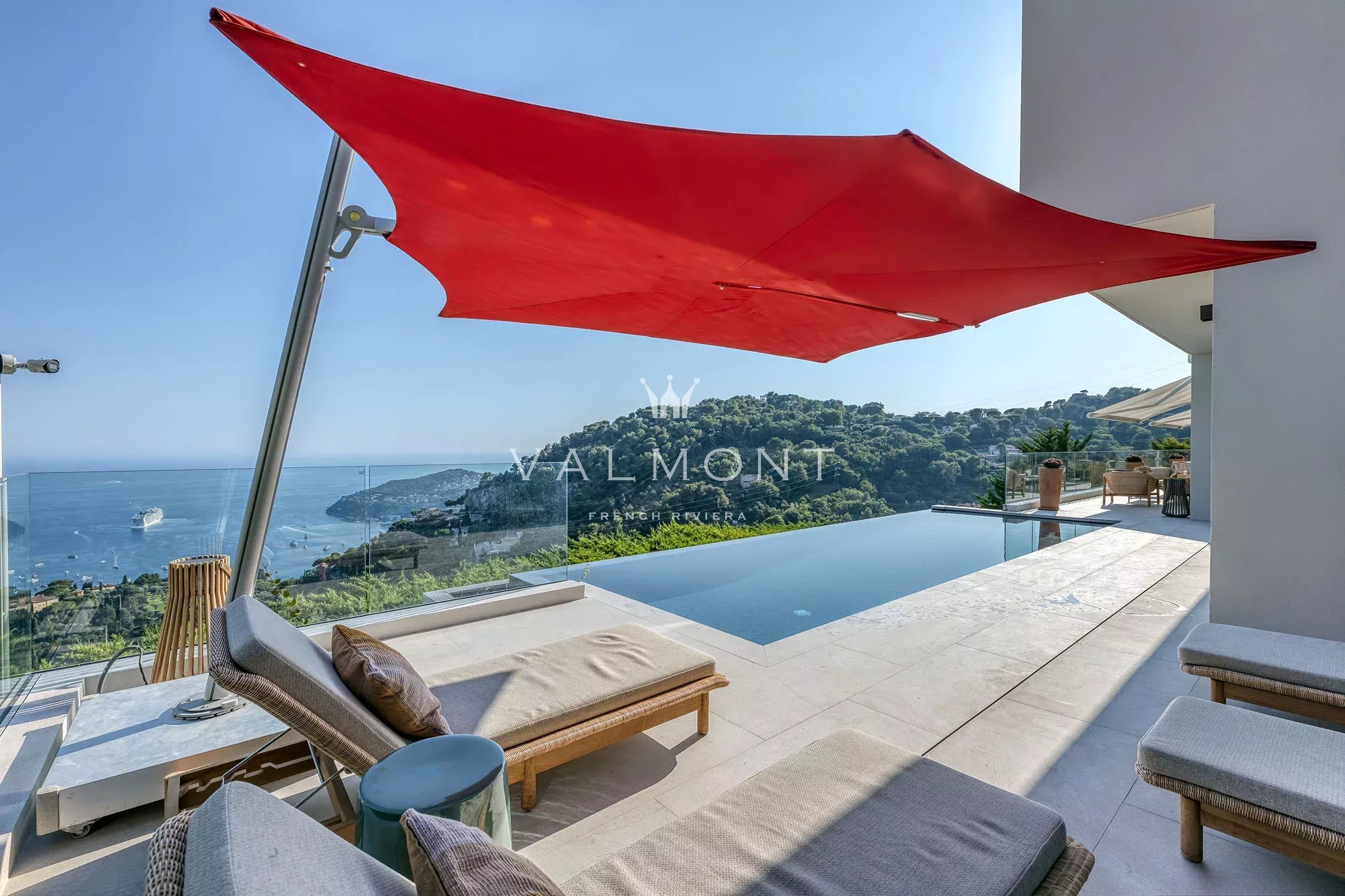 Contemporary Villa with Panoramic Sea Views in Villefranche-sur-Mer