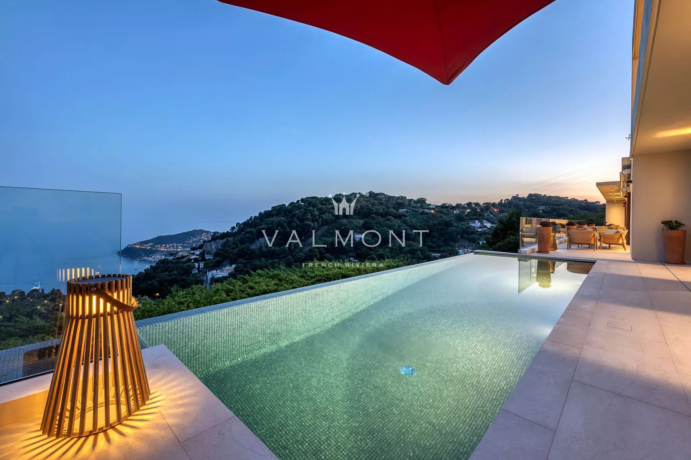 Contemporary Villa with Panoramic Sea Views in Villefranche-sur-Mer