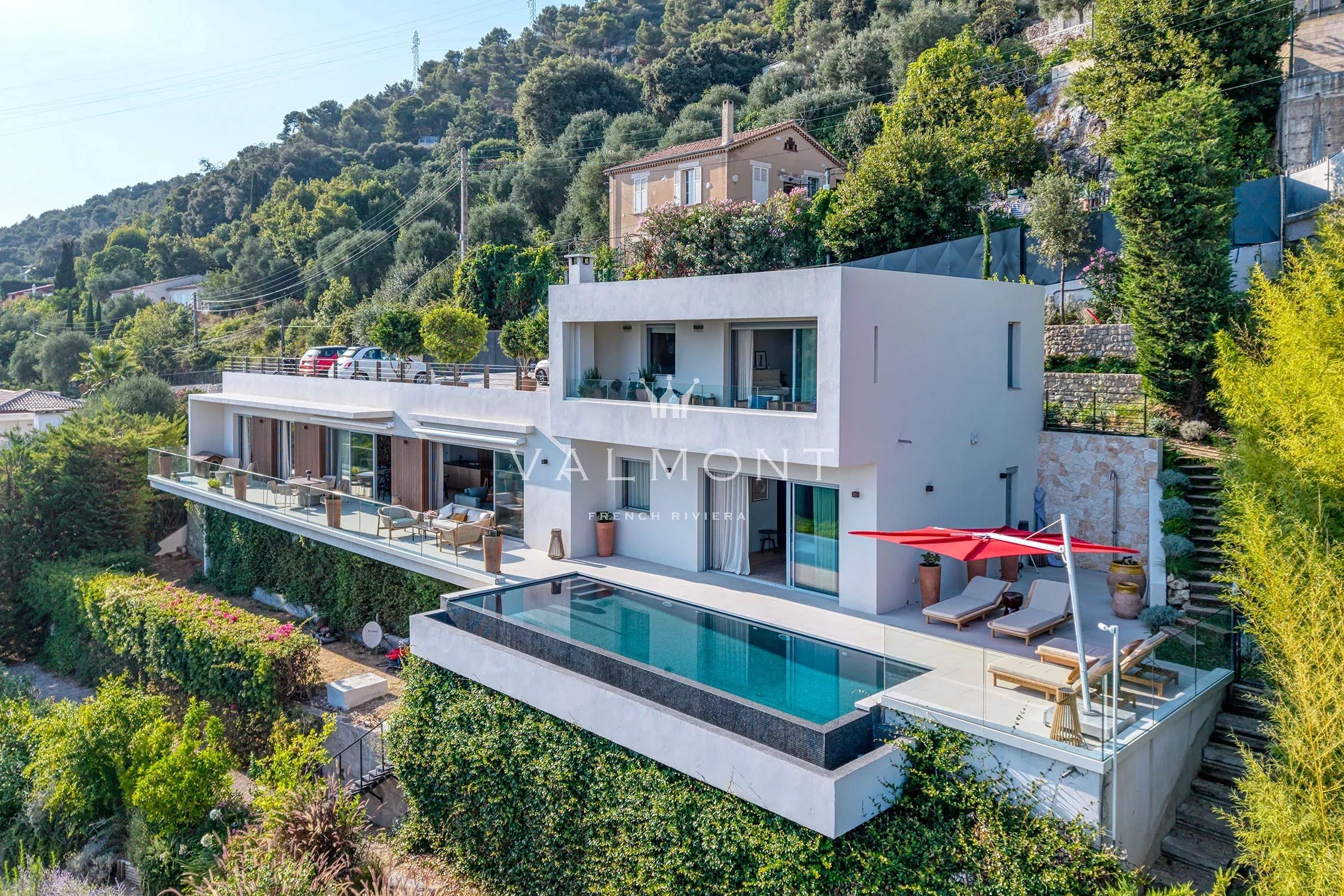 Contemporary Villa with Panoramic Sea Views in Villefranche-sur-Mer