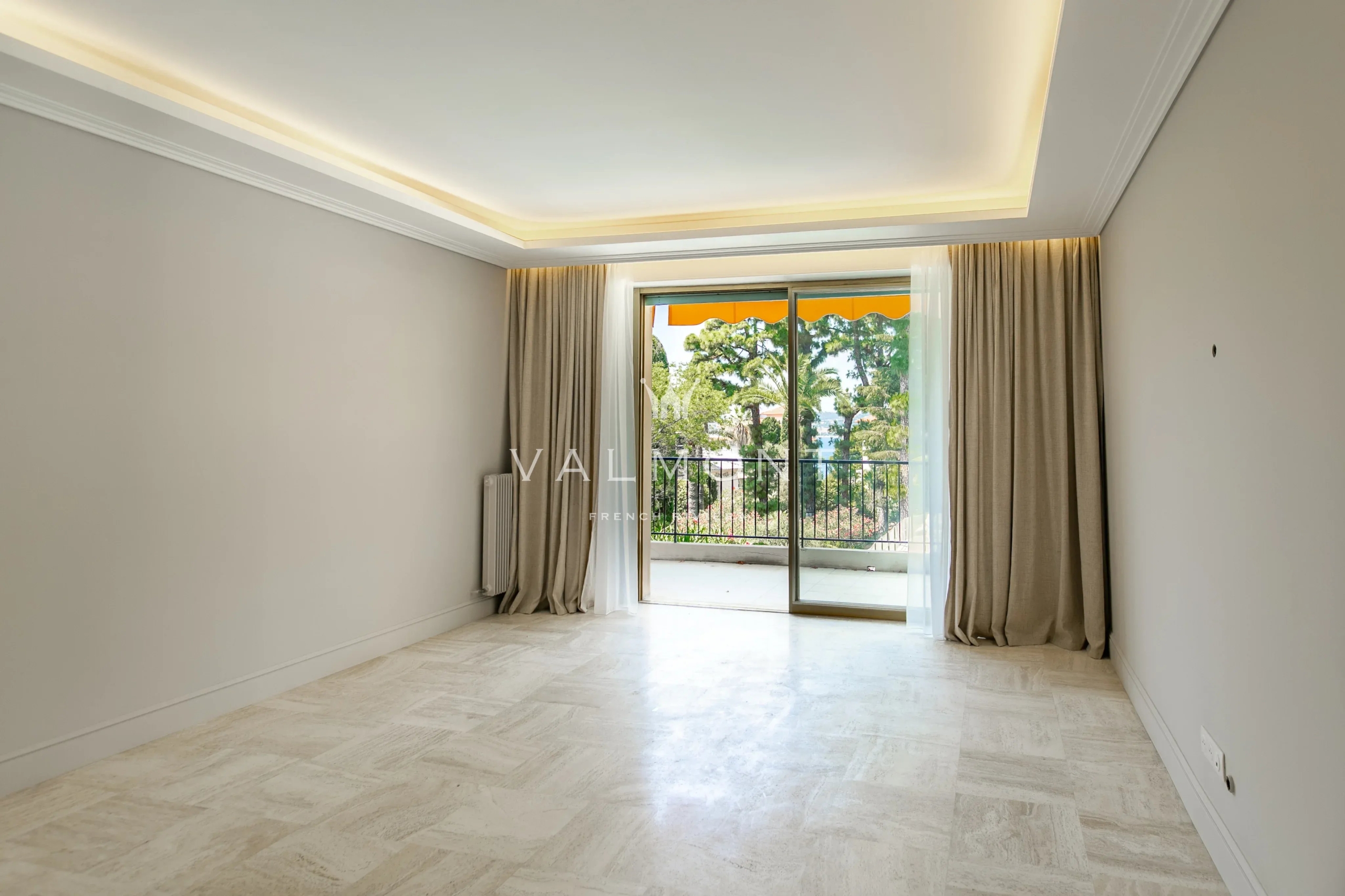 1f5843cbaffd0600c14688e08c2d14c1_c44fe54ebb_4095-original-101605-0.jpg CAP D’AIL – Appartement 3 pièces rénové – Terrasse