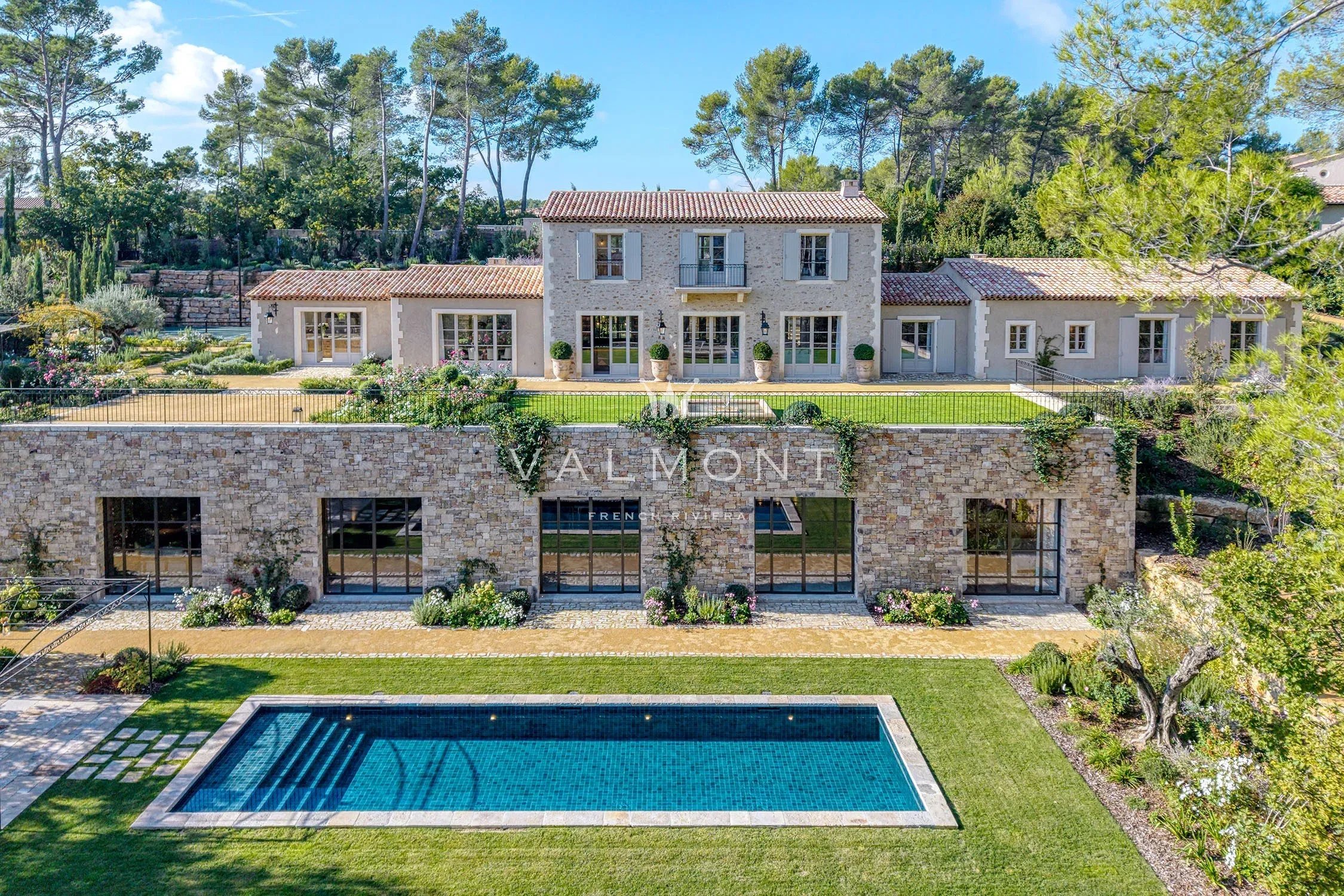 2a20593582fae0e6d4ec46effebd83d4_07356464b8_2250-original-101811-0.jpg Propriété d’exception au cœur d’un domaine privé et sécurisé
