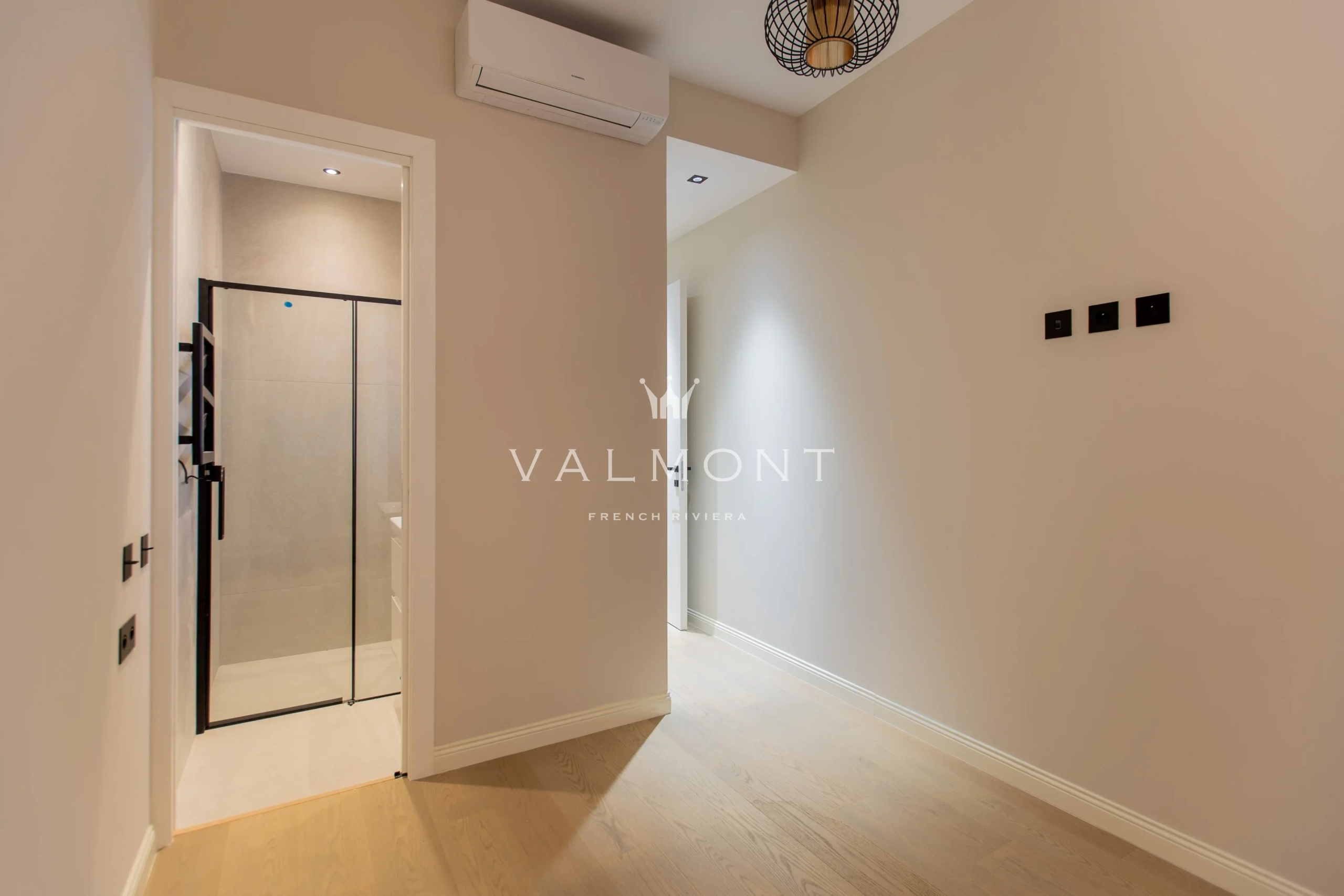386b9daf72125e401b8a4a63773dde34_4705fb5936_4096-original-101650-0.jpg Villefranche-sur-Mer – Two-bedroom apartment with sea view