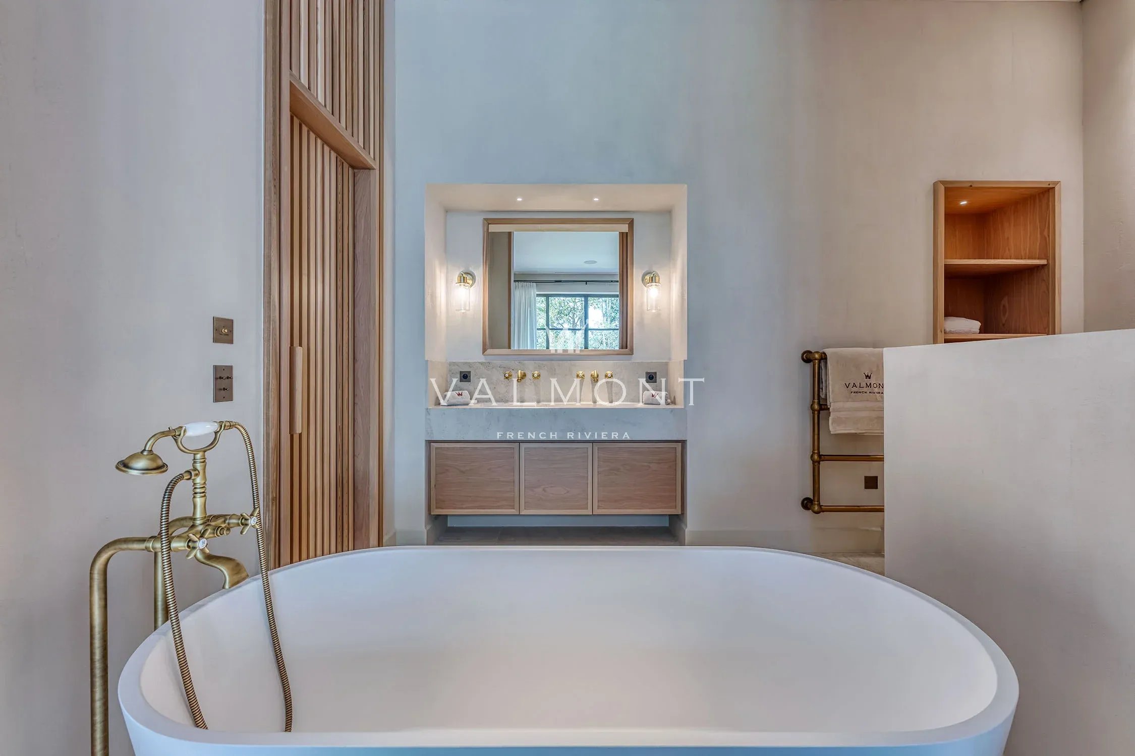 3c05975753f1c7cf421ebdd33721922b_83290f7598_2250-original-101811-0.jpg Propriété d’exception au cœur d’un domaine privé et sécurisé