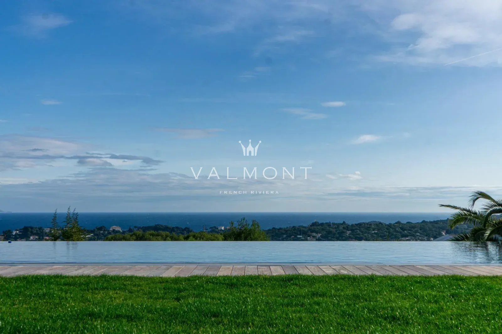 Villa contemporaine à Nice avec vue mer et piscine