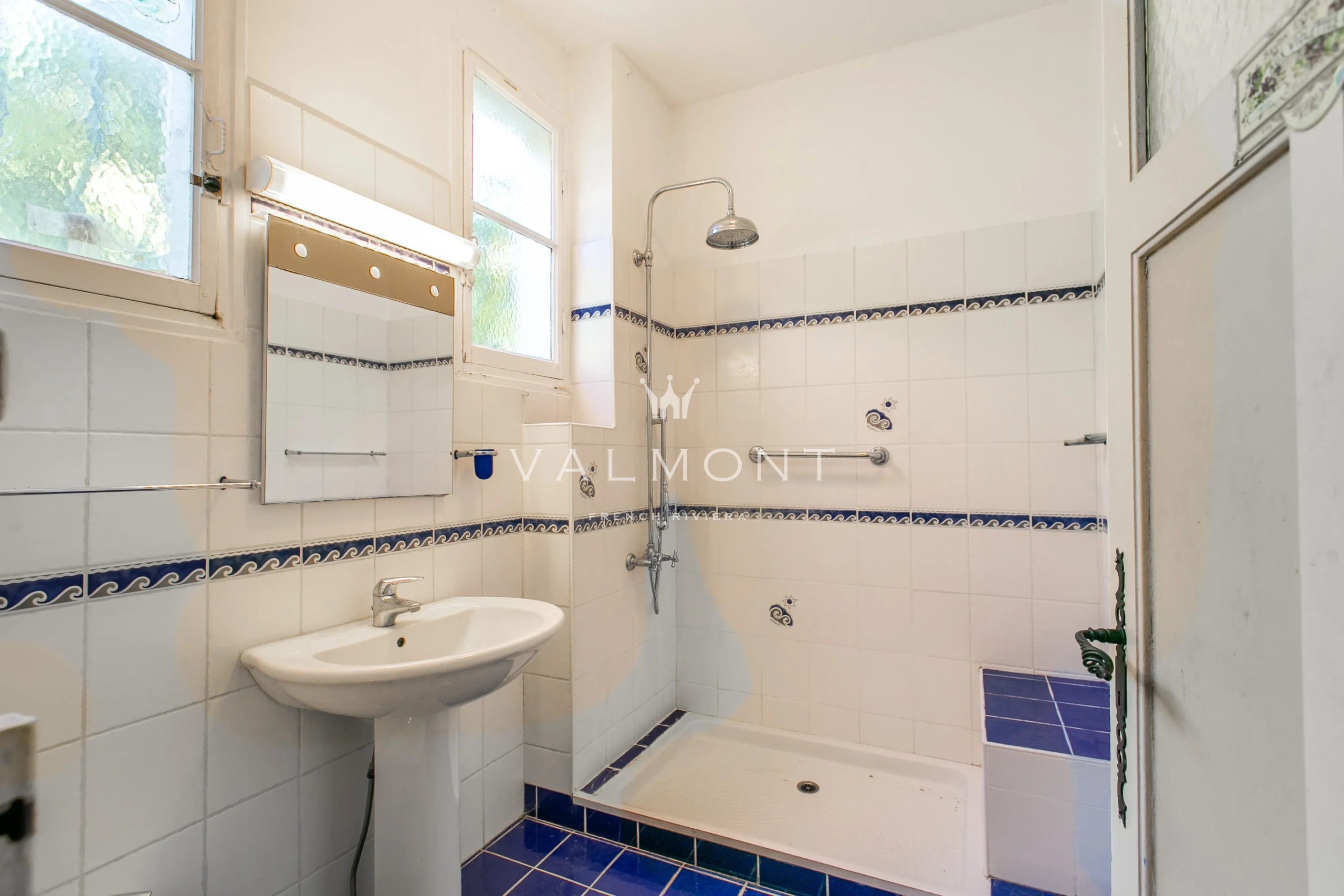 54e385dc6c61aa5070b90100d0b293be_9bfd255fac_4086-original-101593-0.jpg Villefranche-sur-Mer – Villa Provençale à rénover