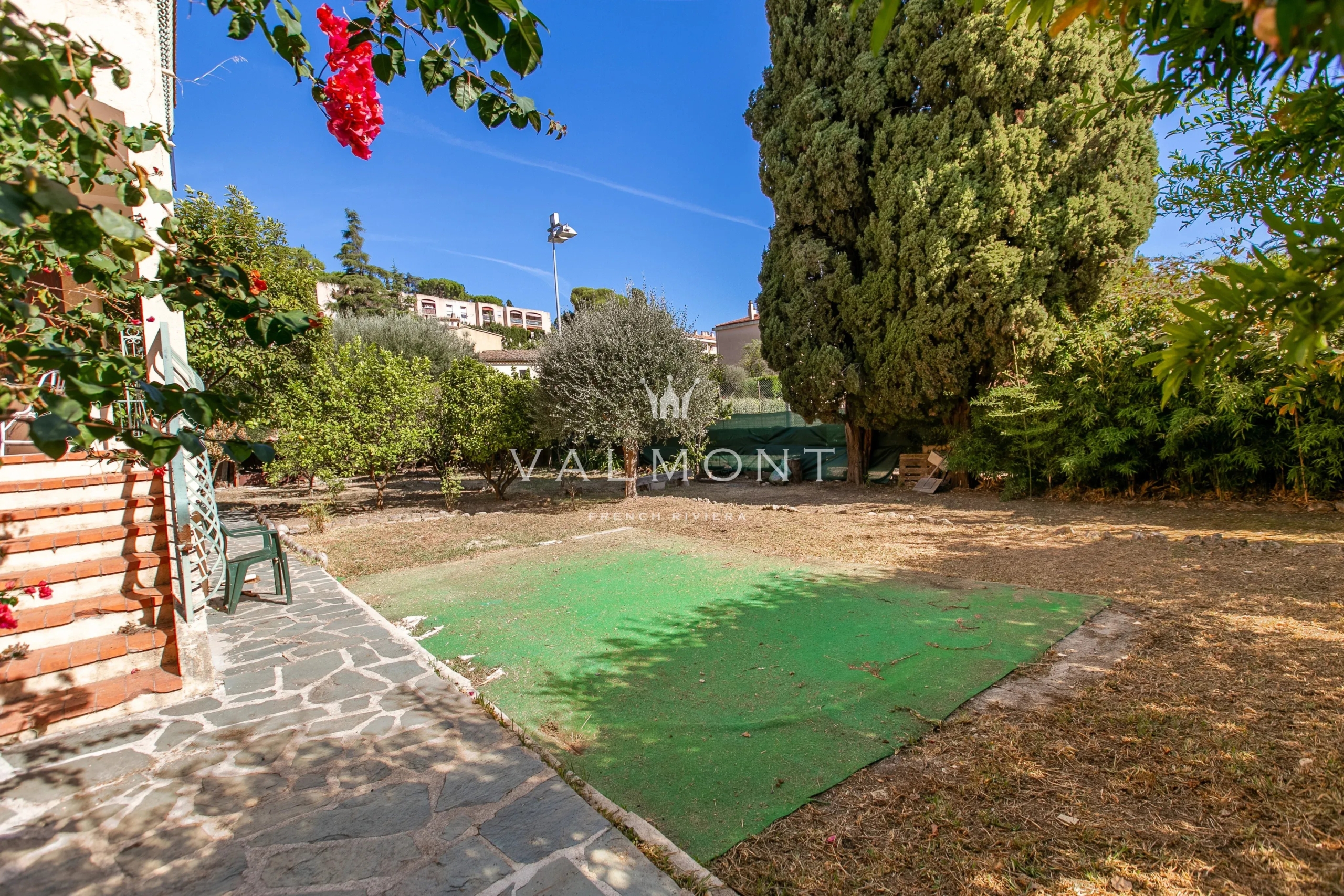 5bca0efab0661a3713825a86a4eeb59d_ac630e2147_4095-original-101593-0.jpg Villefranche-sur-Mer – Villa Provençale à rénover
