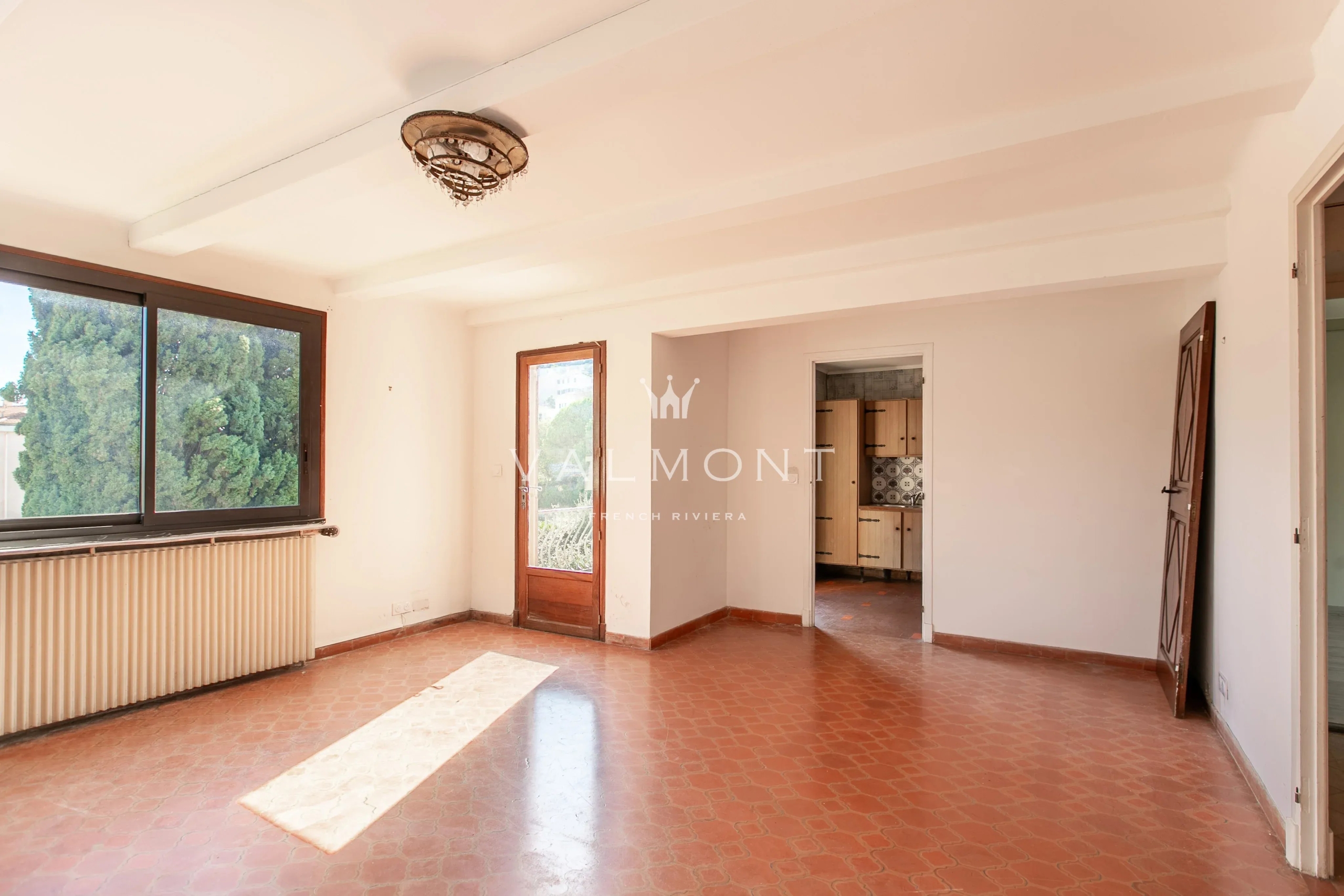 6f82347c9426df0f16abe734c04e15d2_40d7a9a0c1_4095-original-101593-0.jpg Villefranche-sur-Mer – Villa Provençale à rénover