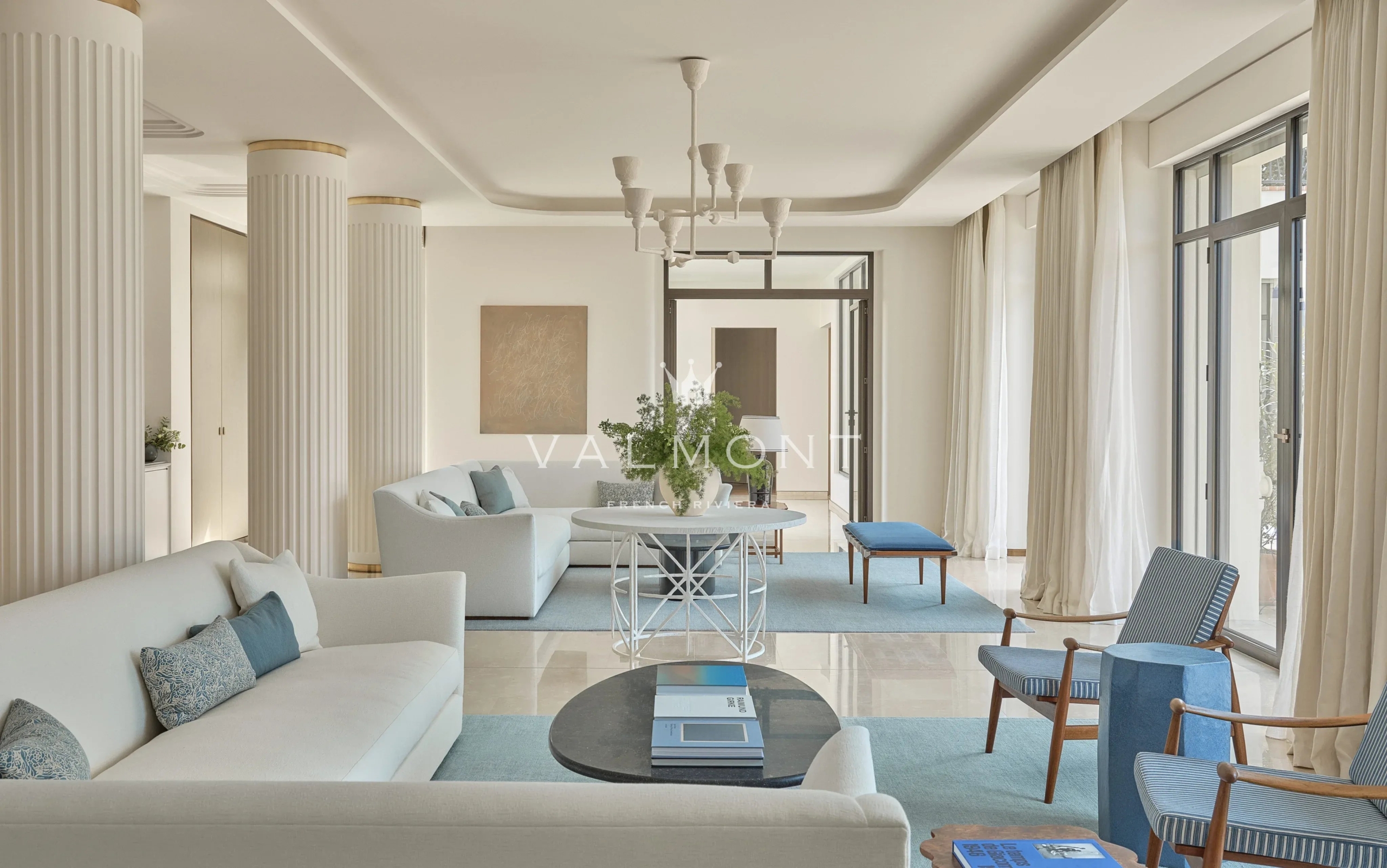 Duplex d’exception en rez-de-jardin avec piscine et maison d’amis