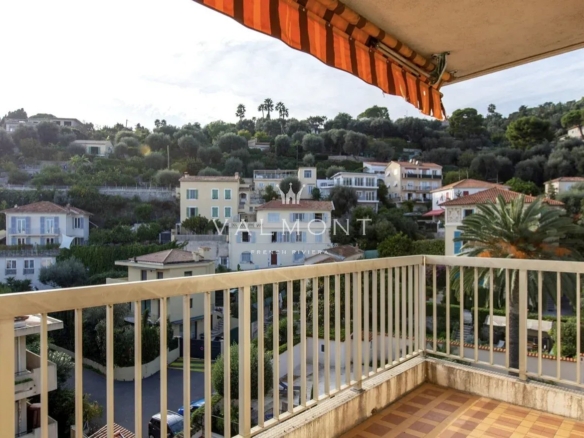 Beaulieu-sur-Mer – Bright one-bedroom apartment – Terrace