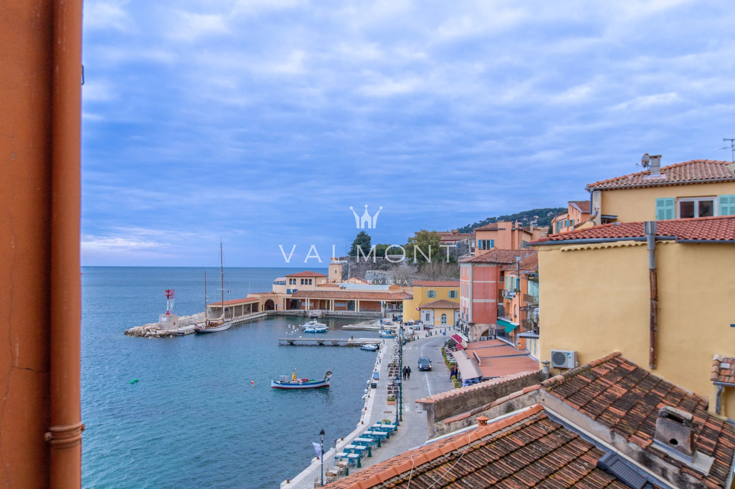 9878b071f59d0795ec29db4cf3e5927c_03d5cdb88f_4096-original-101650-0.jpg Villefranche-sur-Mer – Two-bedroom apartment with sea view