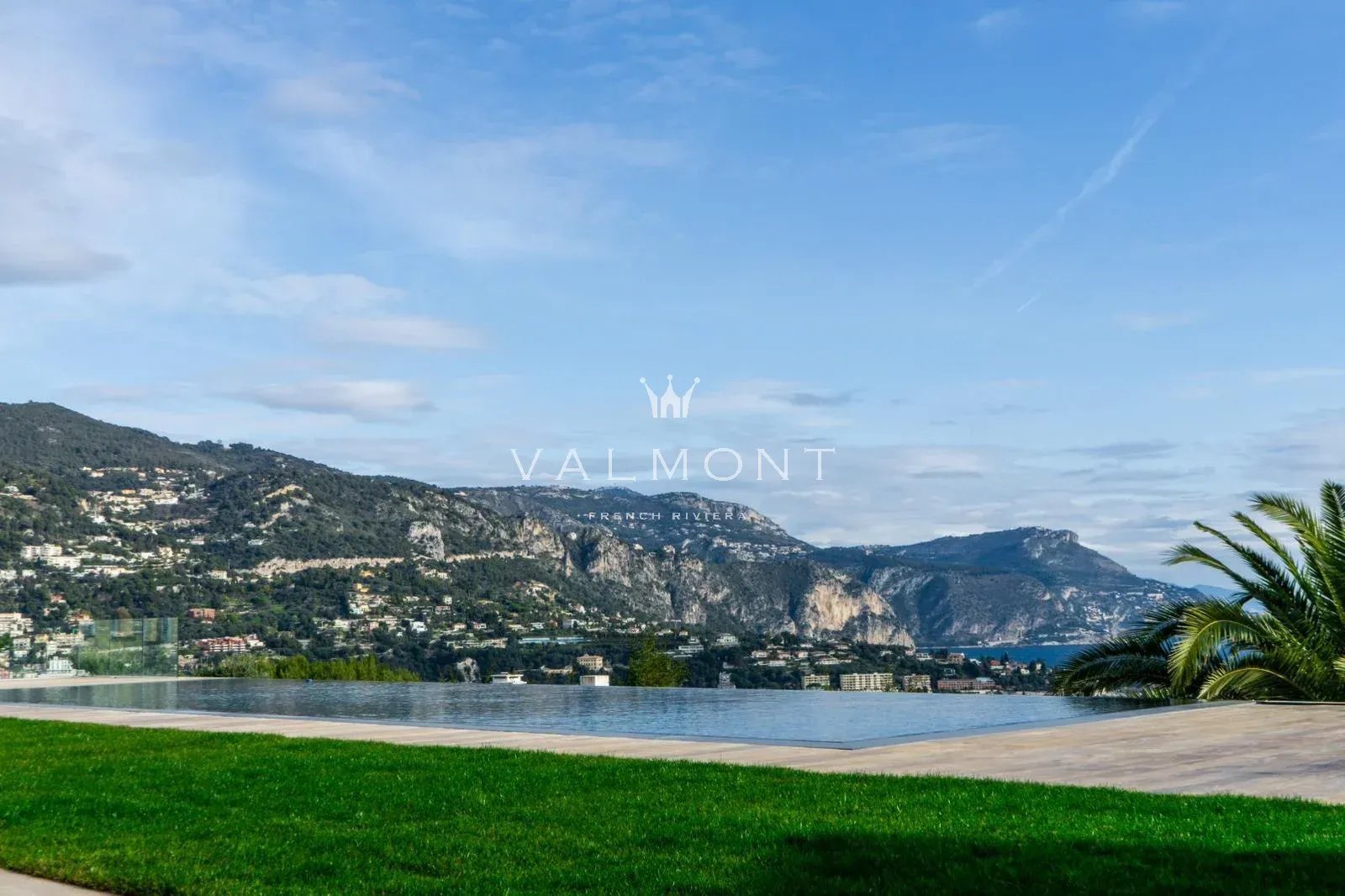 Villa contemporaine à Nice avec vue mer et piscine