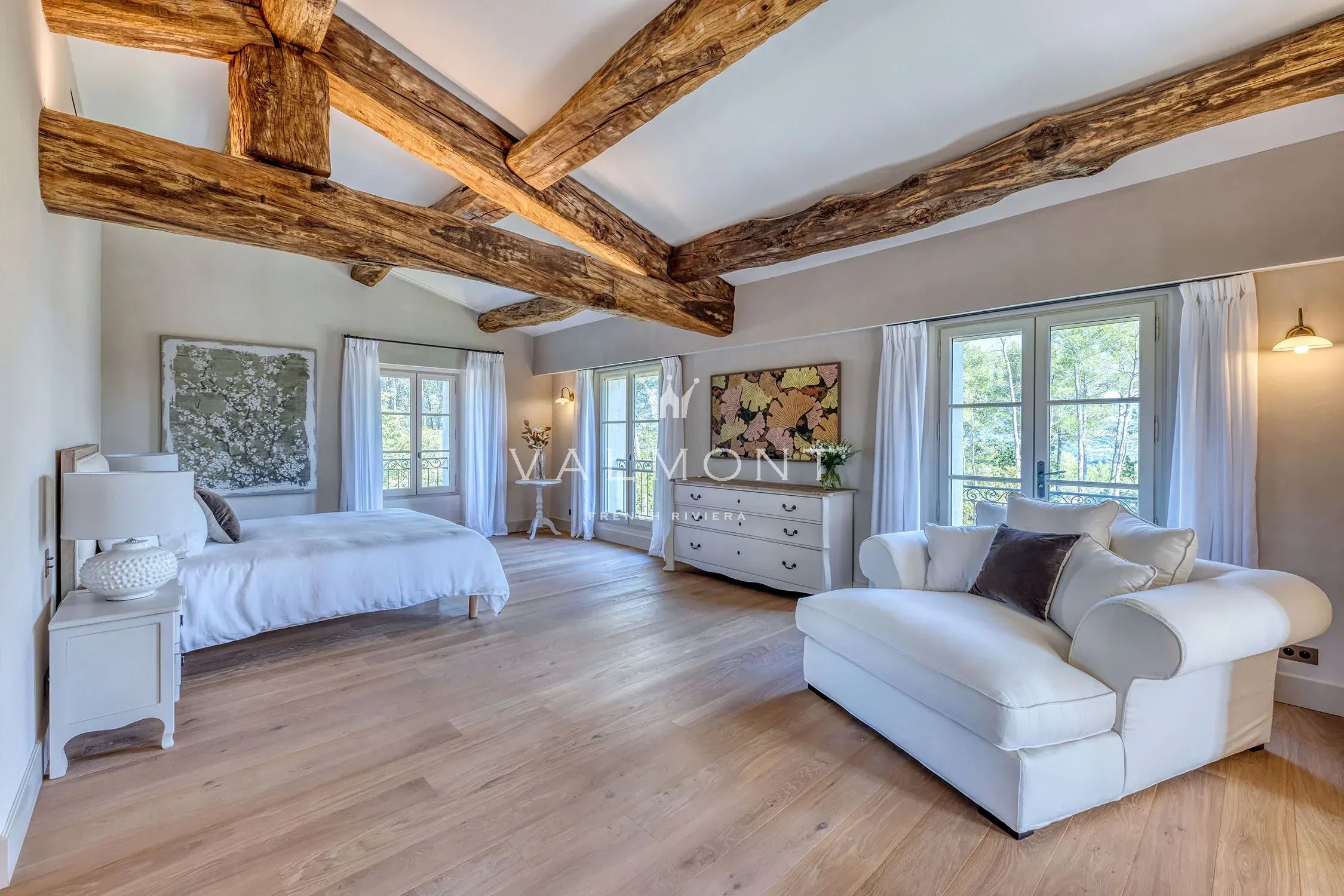 dddabff8556987cea72d2e2c3c0f53f9_264af70b1c_2250-original-101811-0.jpg Propriété d’exception au cœur d’un domaine privé et sécurisé