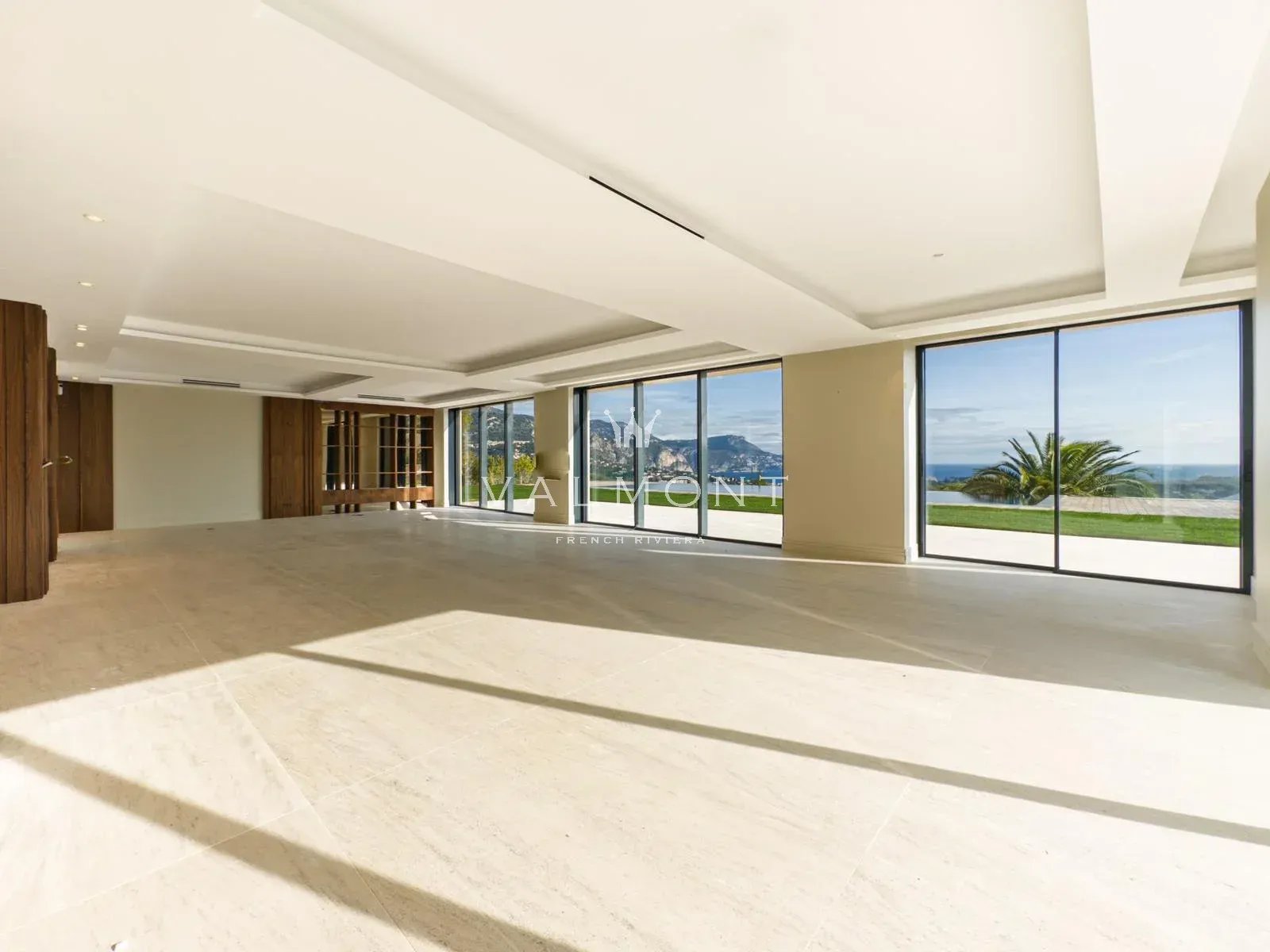 Villa contemporaine à Nice avec vue mer et piscine